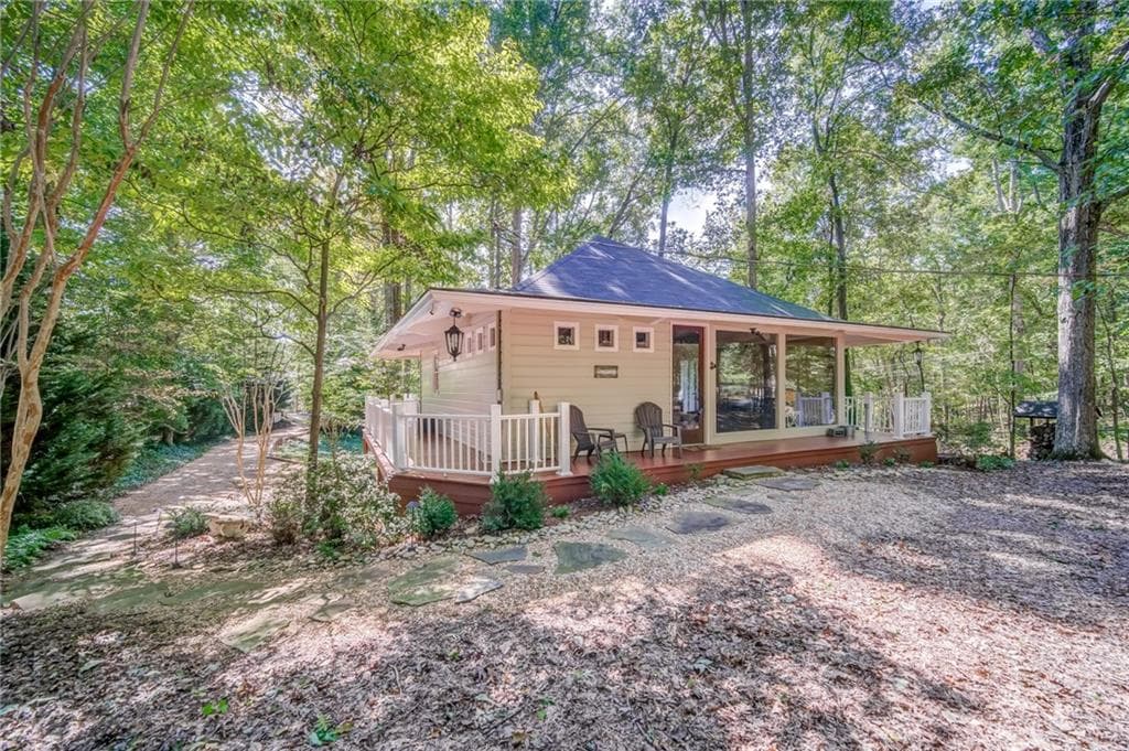 6574 Bluewaters Drive, Flowery Branch, GA 30542 — most recent listing photo