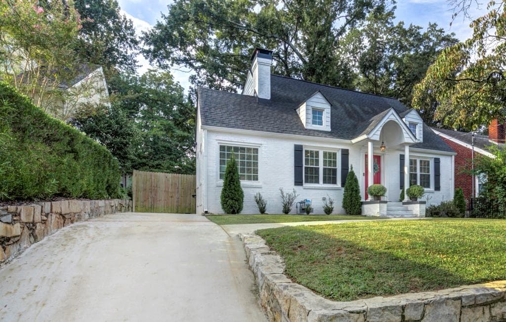 4 bedroom, 2 bathroom, 2,044 sq ft single family residence sold at 1135 Portland Avenue, Atlanta, GA 30316