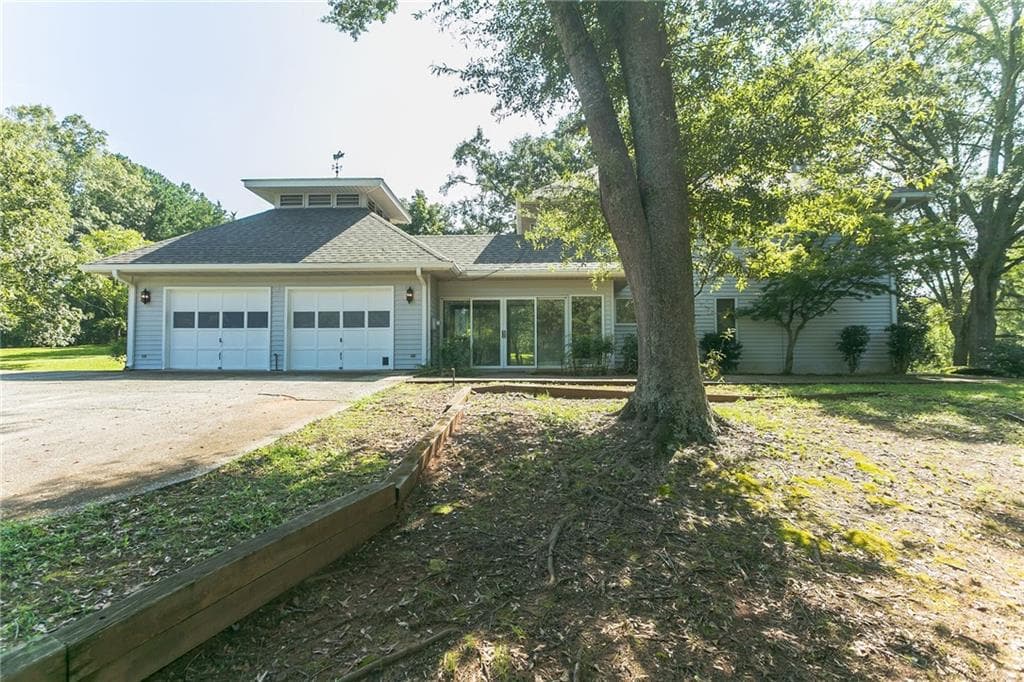 8125 Cochran Mill Road, Chattahoochee Hills, GA 30268 — most recent listing photo