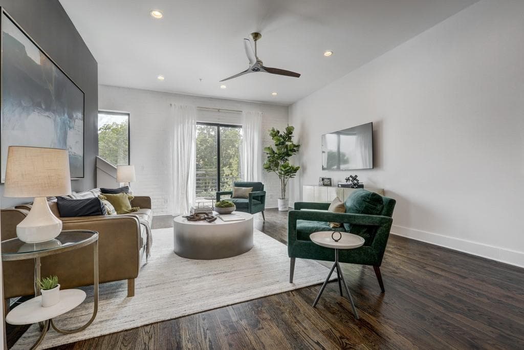 3 bedroom, 4 bathroom, 2,379 sq ft townhouse sold at 550 N Highland Avenue 10, Atlanta, GA 30307