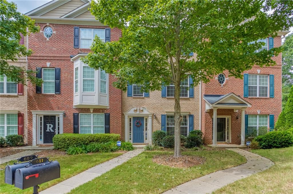 609 Pecan Knoll 14, Marietta, GA 30008 — most recent listing photo
