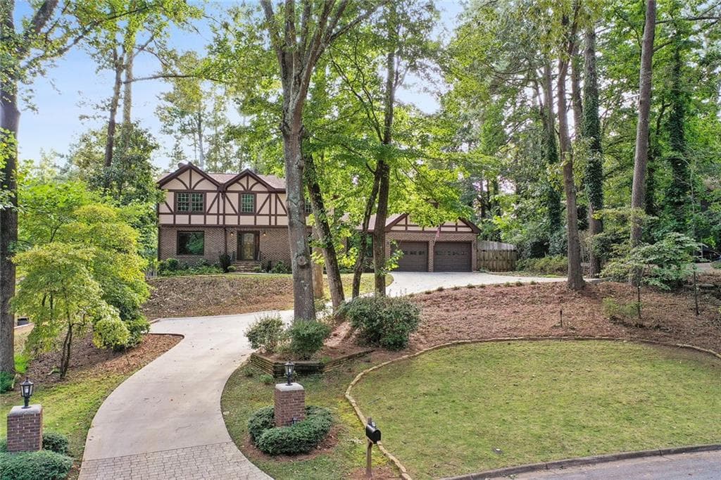 4 bedroom, 3 bathroom, 4,083 sq ft single family residence sold at 1155 Northshore Drive, Roswell, GA 30076
