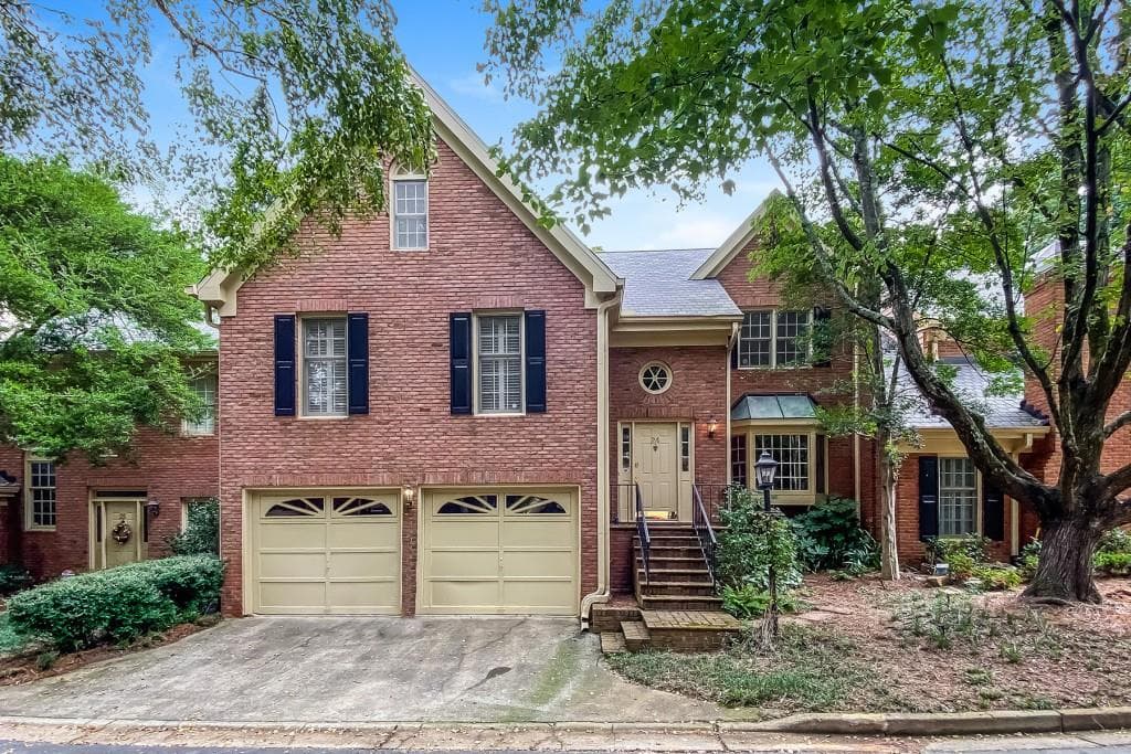 24 Ivy Chase, Atlanta, GA 30342 — most recent listing photo