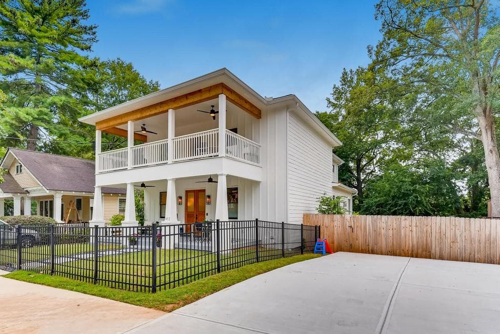 5 bedroom, 4 bathroom, 3,286 sq ft single family residence sold at 452 Clifton Road, Atlanta, GA 30307