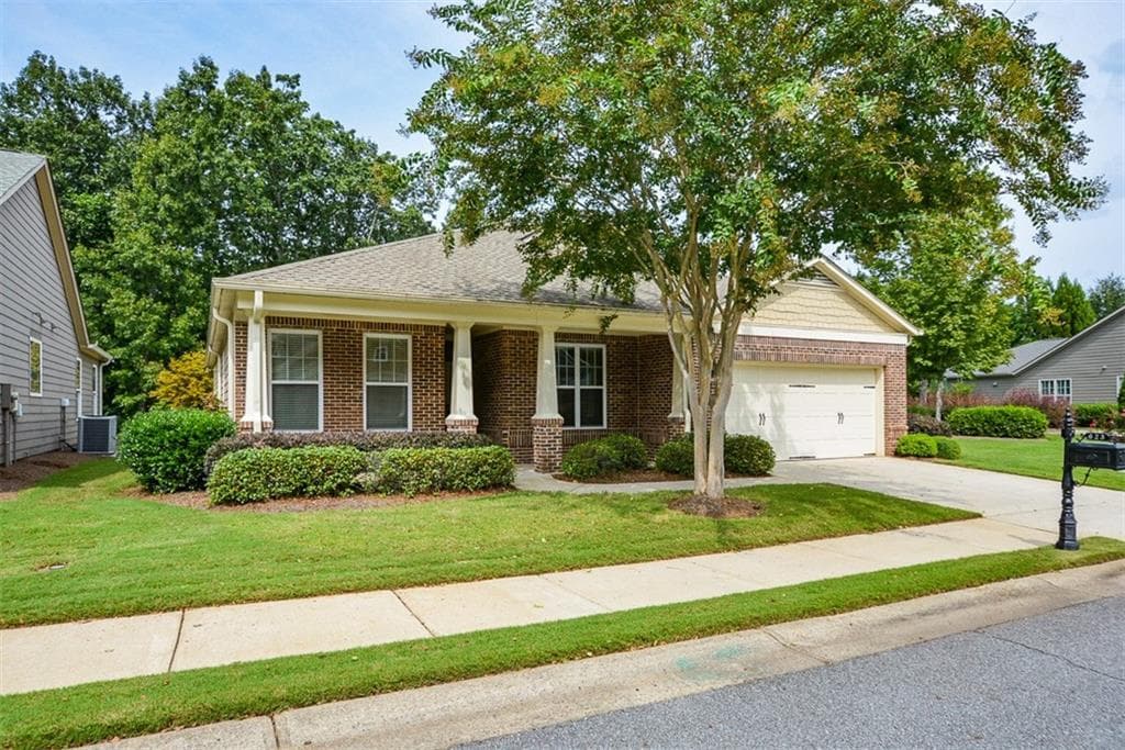3 bedroom, 2 bathroom, 2,486 sq ft single family residence sold at 623 Laurel Crossing, Canton, GA 30114