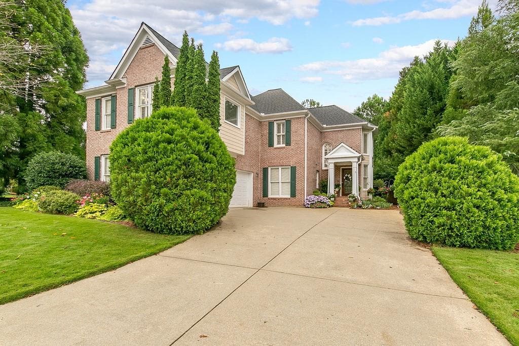 3 bedroom, 3 bathroom, 3,203 sq ft single family residence sold at 1747 Tappahannock Trail, Marietta, GA 30062