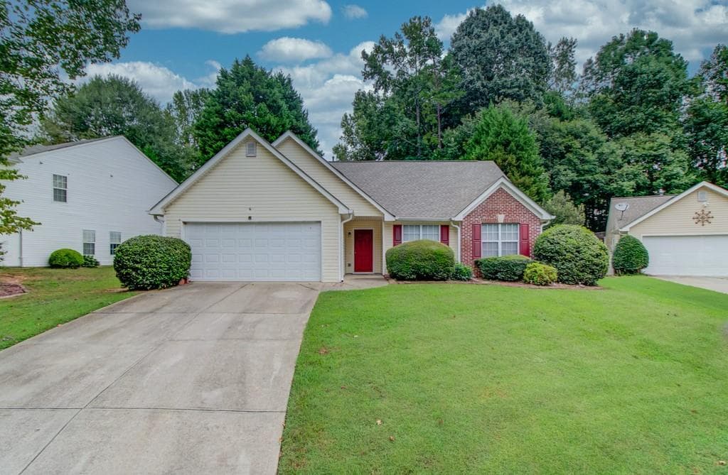 648 Bellingham Drive, Sugar Hill, GA 30518 — most recent listing photo