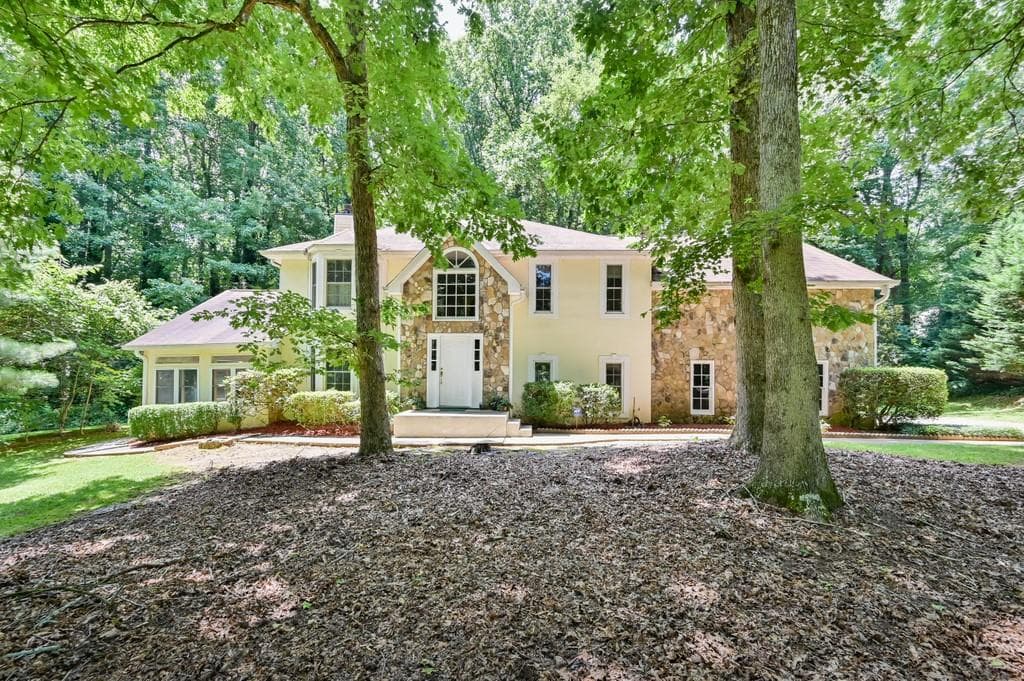 425 Hembree Hollow, Roswell, GA 30076 — most recent listing photo