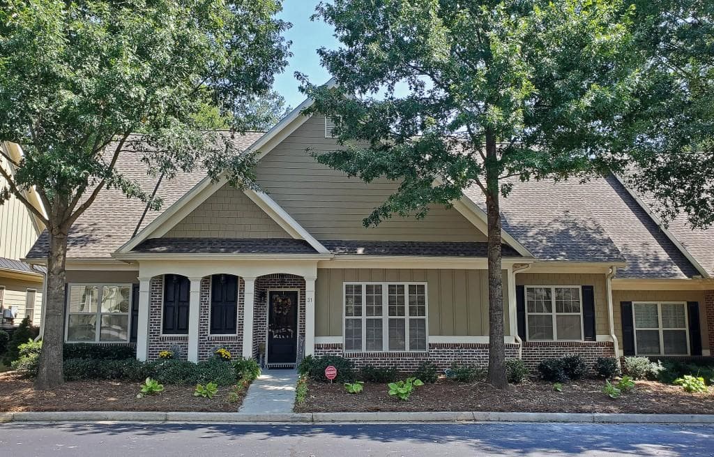 3 bedroom, 2 bathroom, 1,848 sq ft condominium sold at 625 Aunt Lucy Lane 3118, Smyrna, GA 30082