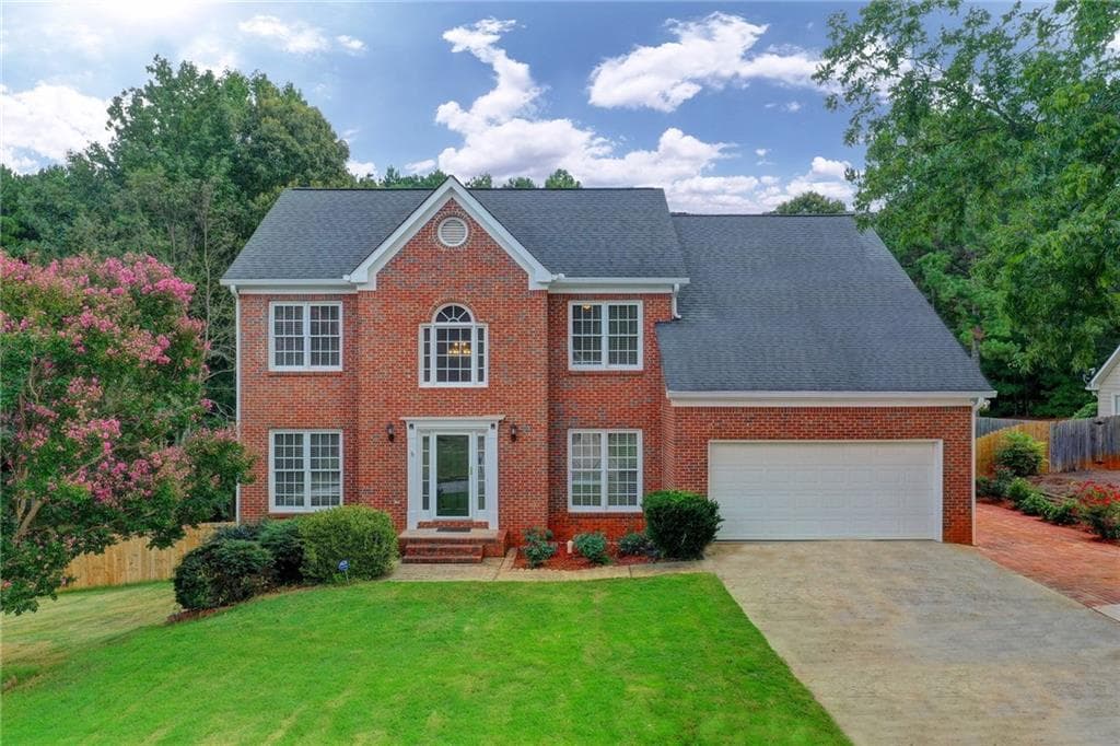 4 bedroom, 3 bathroom, 4,099 sq ft single family residence sold at 1850 Lisa Springs Drive, Snellville, GA 30078