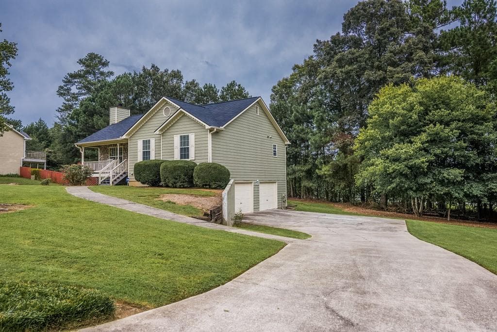 3 bedroom, 3 bathroom, 1,709 sq ft single family residence sold at 473 Waverly Forest Court, Lawrenceville, GA 30045