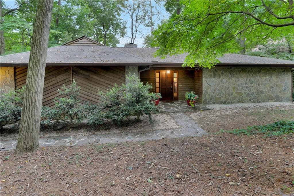 556 Lake Drive, Snellville, GA 30039 — most recent listing photo
