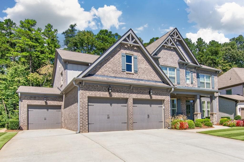 4275 Woodland Bank Boulevard, Buford, GA 30518 — most recent listing photo