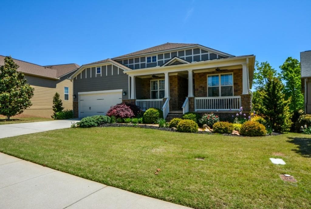 3 bedroom, 3 bathroom, 4,269 sq ft single family residence sold at 663 Hemlock Trail, Canton, GA 30114