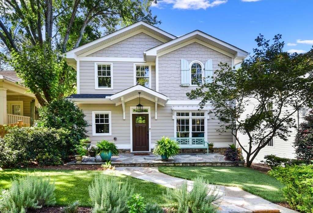 3 bedroom, 3 bathroom, 2,689 sq ft single family residence sold at 117 Terrace Drive, Atlanta, GA 30305