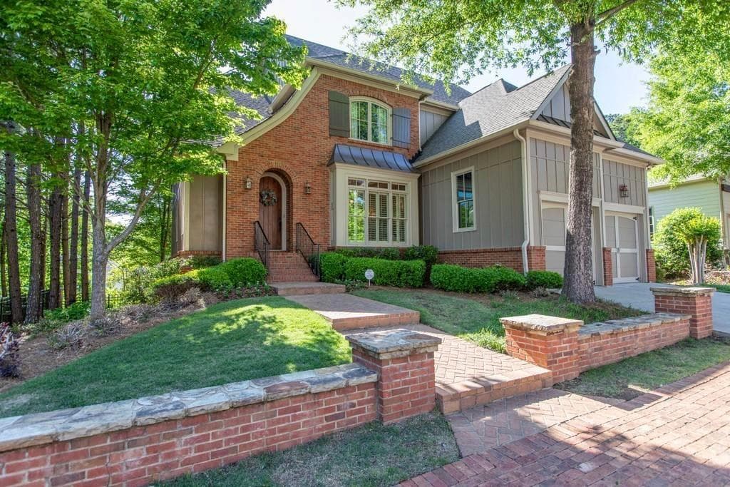 10930 Carrissa Trail, Alpharetta, GA 30022 — most recent listing photo