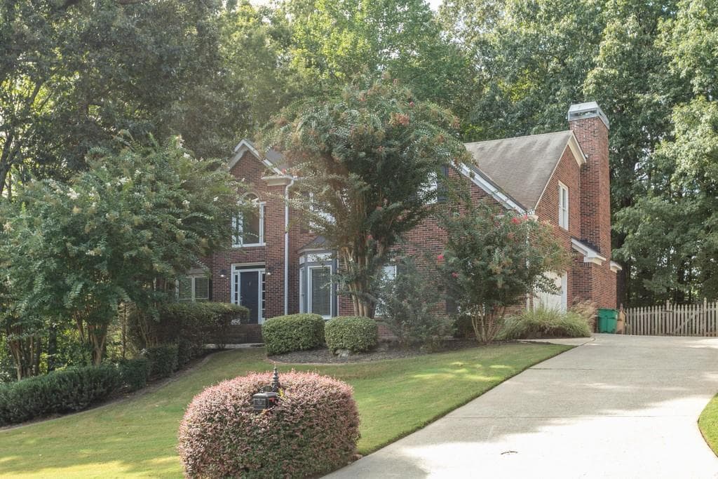 4 bedroom, 3 bathroom, 2,963 sq ft single family residence sold at 2001 Towne Lake Hills, Woodstock, GA 30189