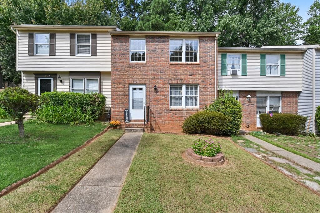 301 Roswell Commons Circle, Roswell, GA 30076 — most recent listing photo
