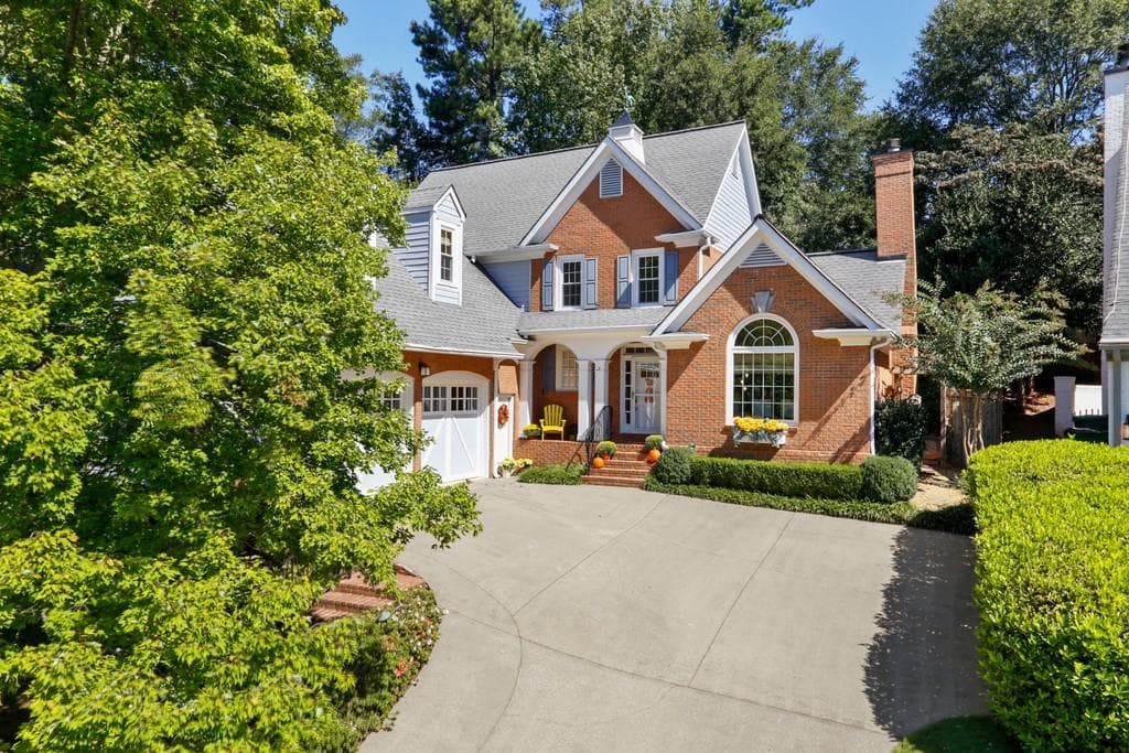 360 Fountain Oaks Lane, Sandy Springs, GA 30342 — most recent listing photo