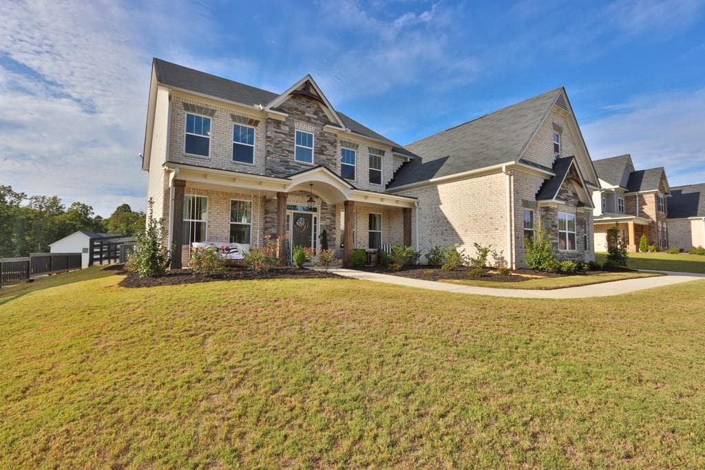 6920 Canyon Creek Way, Cumming, GA 30028 — most recent listing photo