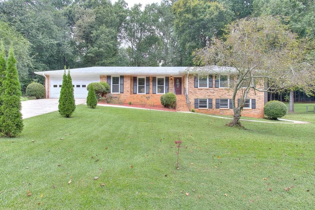 5607 Beechwood Drive, Stone Mountain, GA 30087 — most recent listing photo