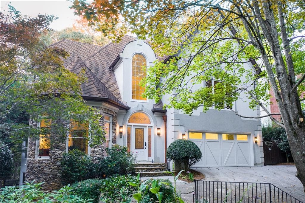 4 bedroom, 5 bathroom, 4,264 sq ft single family residence sold at 988 Mason Woods Drive, Atlanta, GA 30329