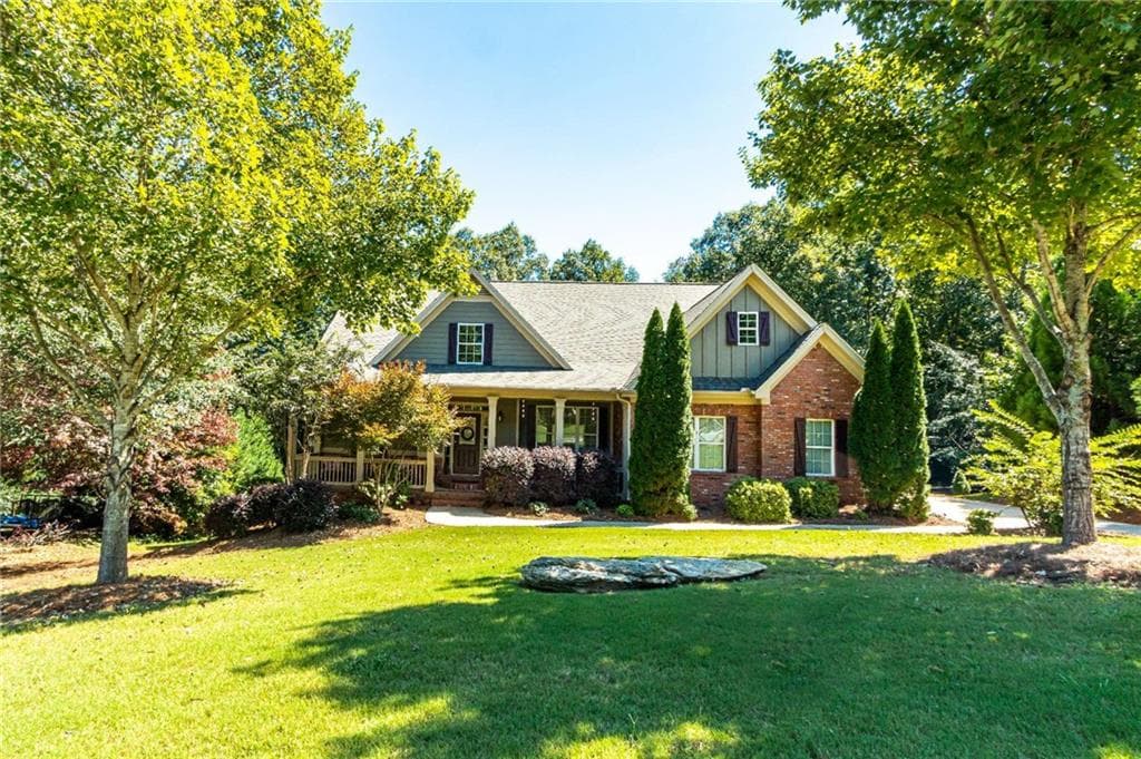 4 bedroom, 3 bathroom, 3,106 sq ft single family residence sold at 1229 Alcovy Ridge Drive, Loganville, GA 30052