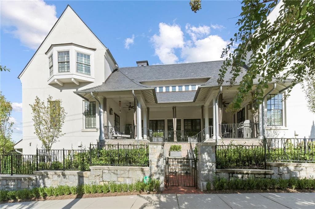 5 bedroom, 6 bathroom, 6,934 sq ft single family residence sold at 201 Dovecrest Drive, Atlanta, GA 30305