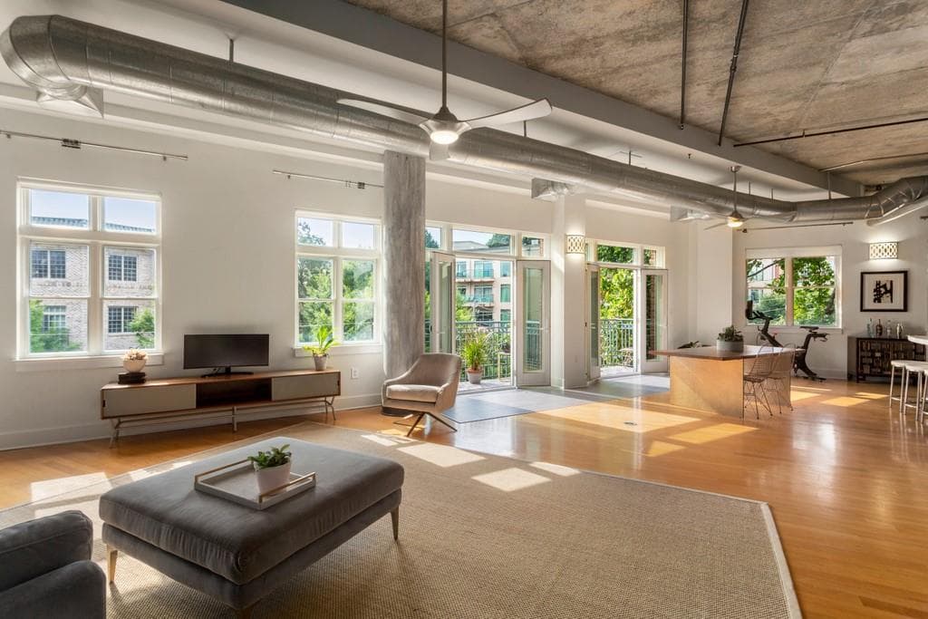 1058 Piedmont Avenue 305, Atlanta, GA 30309 — most recent listing photo