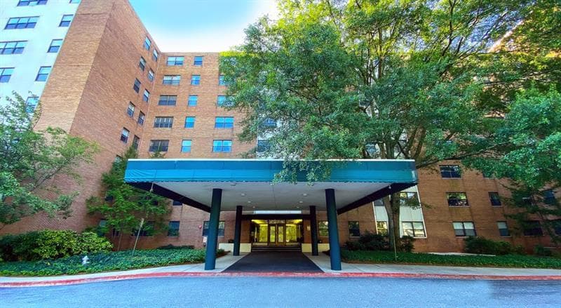 2 bedroom, 2 bathroom, 976 sq ft condominium sold at 2965 Pharr Court 519, Atlanta, GA 30305