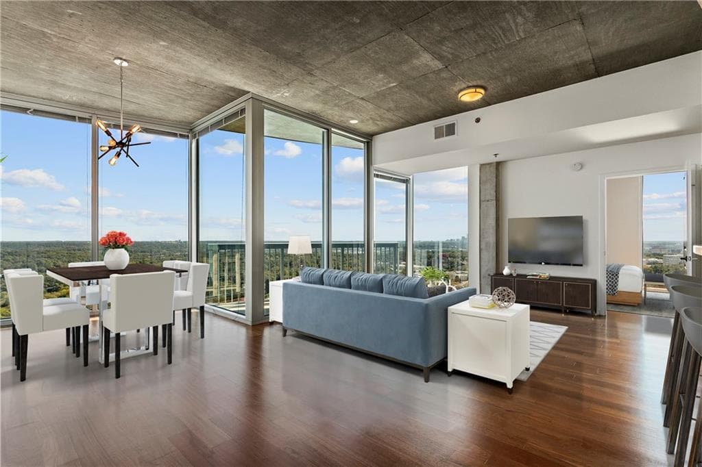 2 bedroom, 2 bathroom, 1,245 sq ft condominium sold at 3324 Peachtree Road 2202, Atlanta, GA 30326