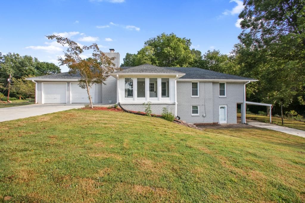 572 N Thomas Lane, Smyrna, GA 30082 — most recent listing photo