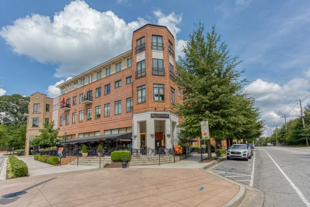 2 bedroom, 2 bathroom, 1,072 sq ft condominium sold at 1418 Dresden Drive 340, Brookhaven, GA 30319