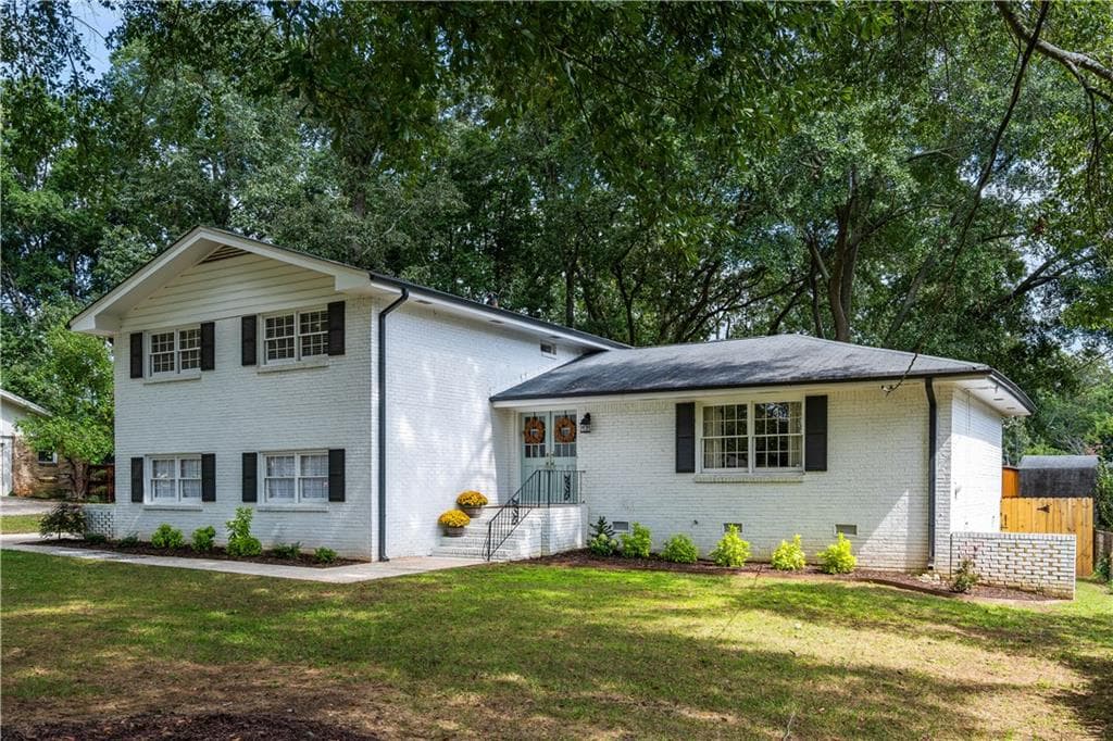 1463 Diamond Head Circle, Decatur, GA 30033 — most recent listing photo