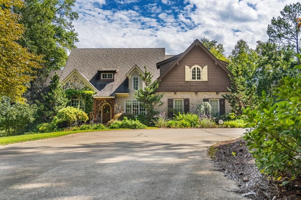 9510 Grace Lake Drive, Douglasville, GA 30135 — most recent listing photo