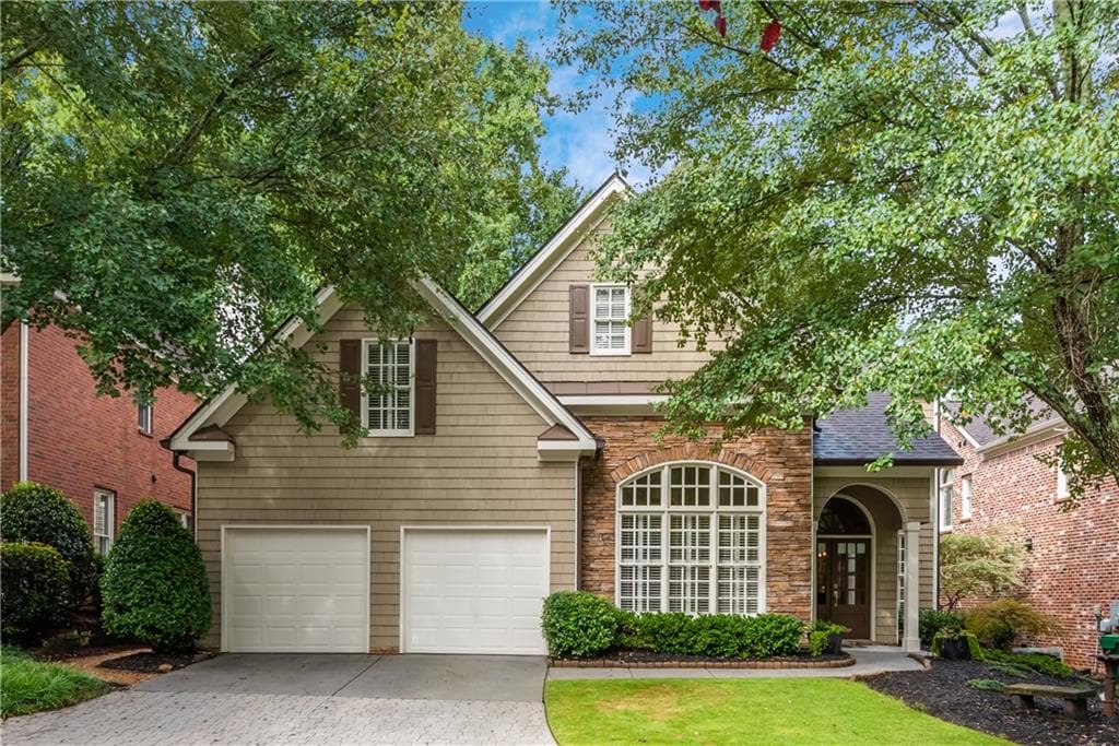 5 bedroom, 4 bathroom, 3,418 sq ft single family residence sold at 3200 Windsor Lake Drive, Brookhaven, GA 30319