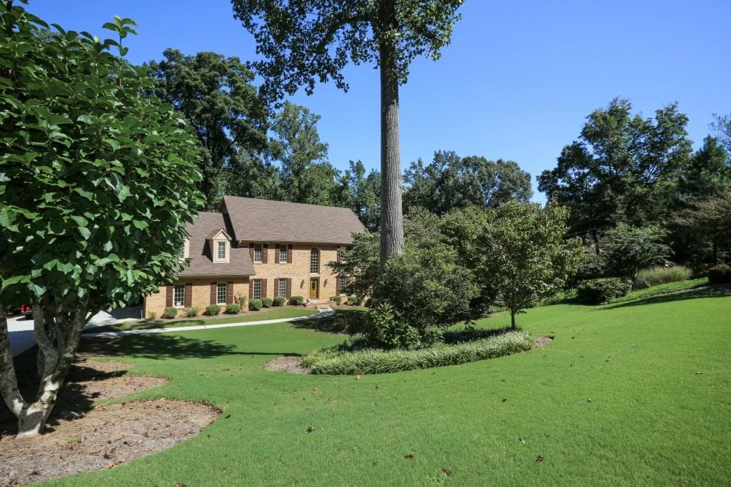 6 bedroom, 4 bathroom, 4,798 sq ft single family residence sold at 2874 Cravey Trail, Atlanta, GA 30345