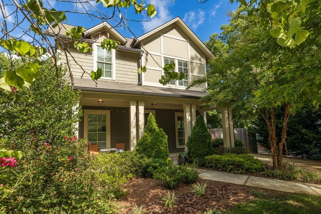 4 bedroom, 3 bathroom, 2,385 sq ft single family residence sold at 112 Clay Street, Atlanta, GA 30317