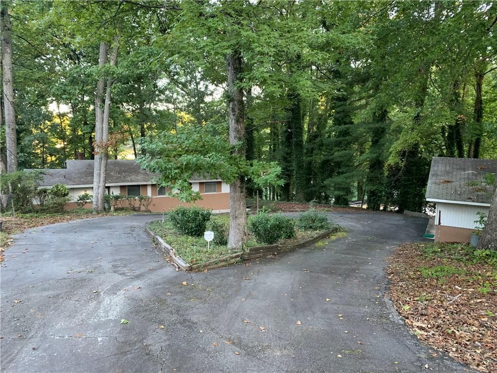 2 bedroom, 1 bathroom, 1,224 sq ft single family residence sold at 6104 Lake Lanier Heights Road, Buford, GA 30518