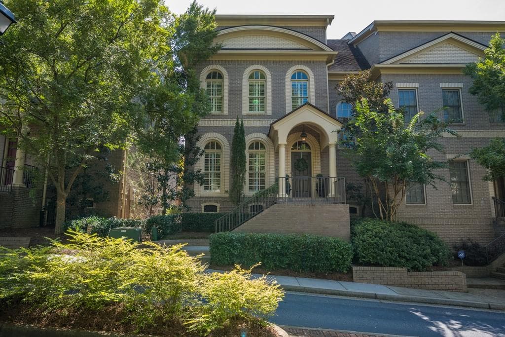2010 Kensington Green Drive, Smyrna, GA 30080 — most recent listing photo
