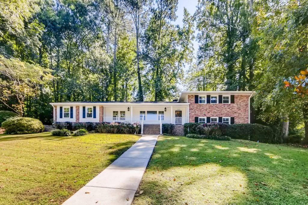 785 Starlight Lane, Atlanta, GA 30342 — most recent listing photo