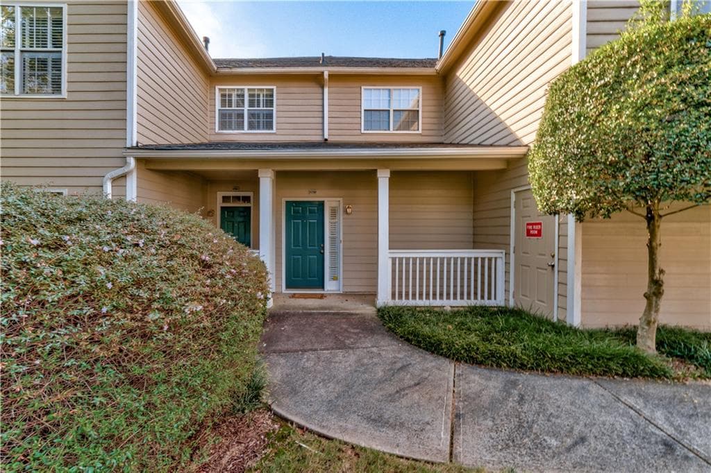 803 Vinings Forest Lane, Smyrna, GA 30080 — most recent listing photo