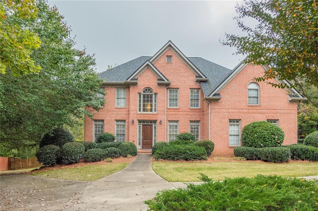 2090 Bluffton Way, Roswell, GA 30075 — most recent listing photo