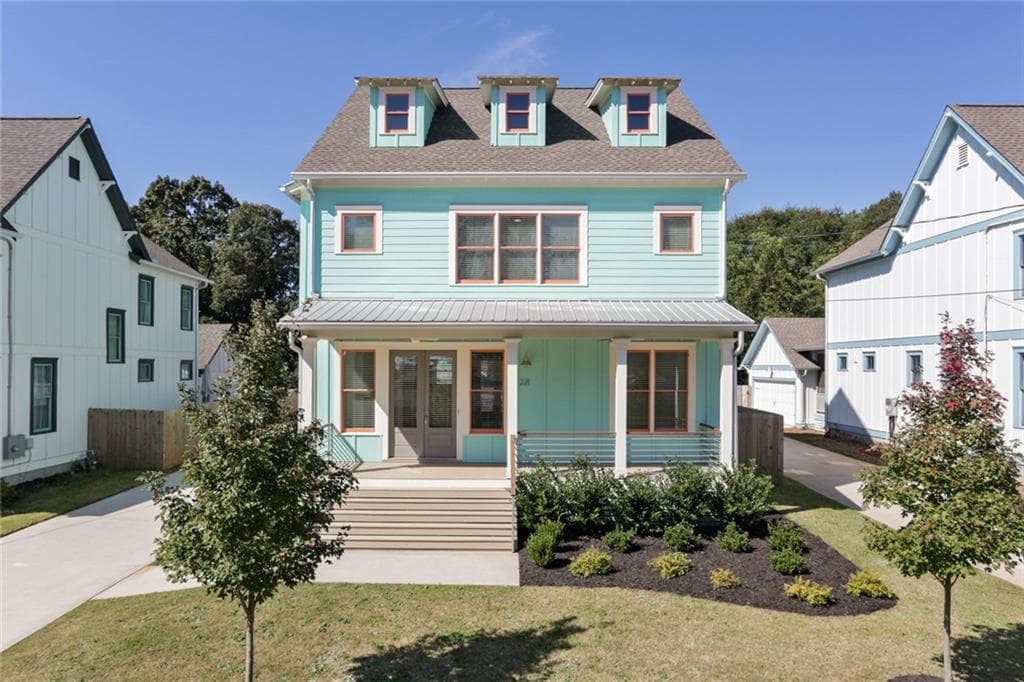 4 bedroom, 3 bathroom, 2,261 sq ft single family residence sold at 221 S Howard Street, Atlanta, GA 30317
