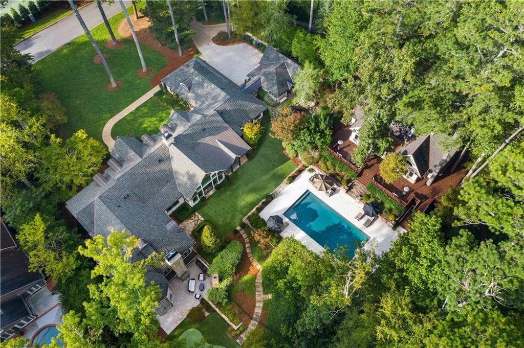 5 bedroom, 7 bathroom, 6,707 sq ft single family residence sold at 815 N Island Drive, Atlanta, GA 30327