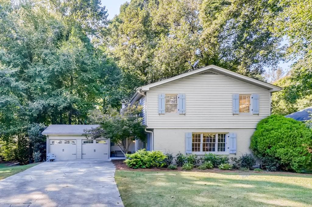 4966 Cambridge Drive, Dunwoody, GA 30338 — most recent listing photo