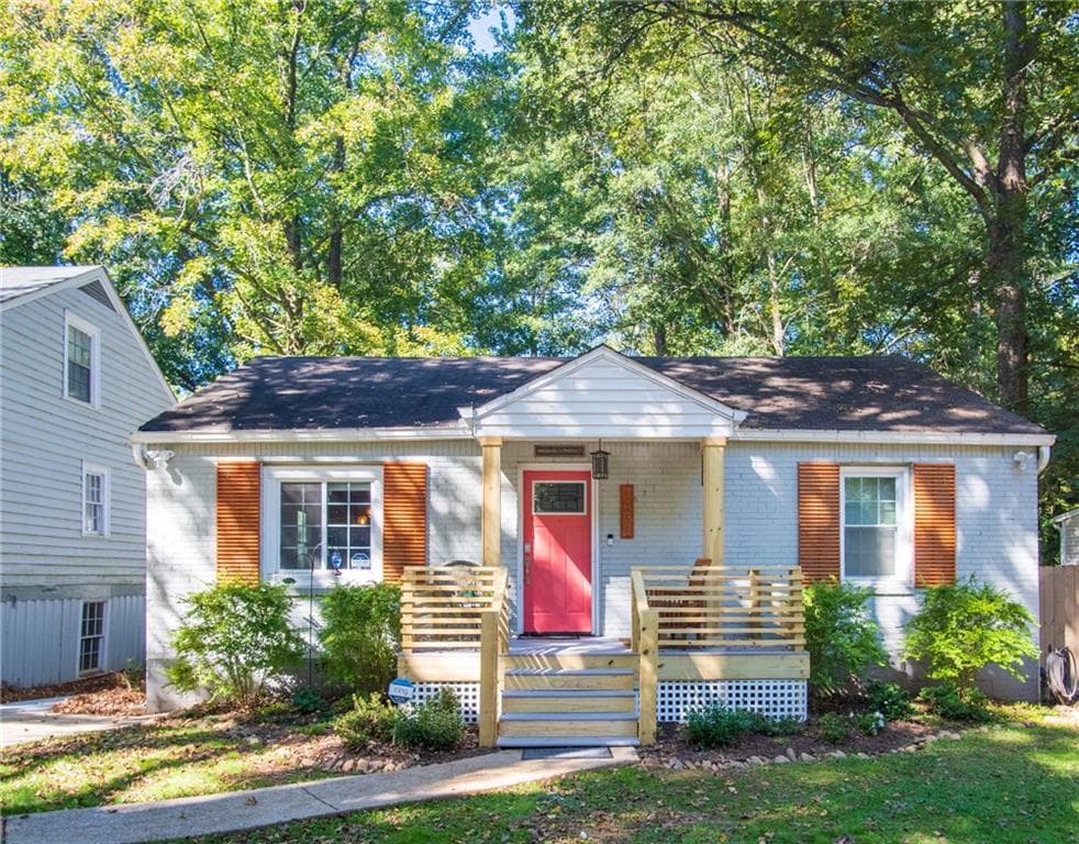 3 bedroom, 2 bathroom, 1,192 sq ft single family residence sold at 1431 Lockwood Drive, Atlanta, GA 30311