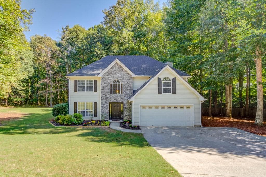 4 bedroom, 3 bathroom, 2,783 sq ft single family residence sold at 2485 Hamilton Parc Lane, Buford, GA 30519