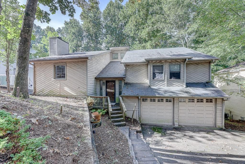 430 Chimney Bluff, Johns Creek, GA 30022 — most recent listing photo