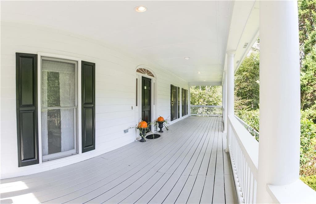 2926 Summitop Road, Marietta, GA 30066 — most recent listing photo